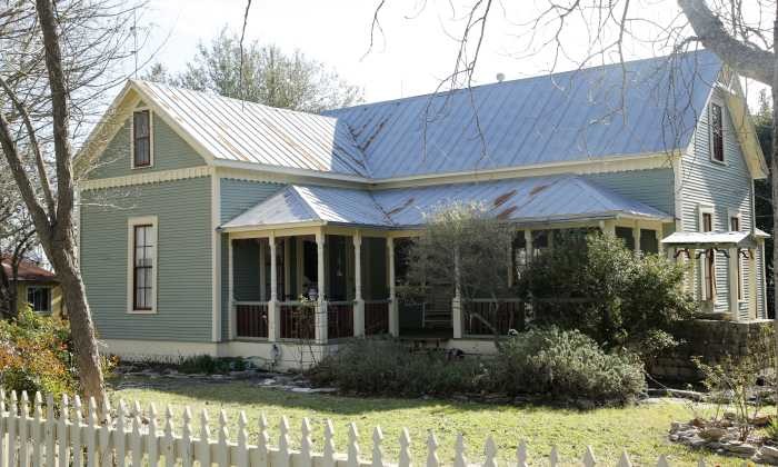 Round Top Antiqueweekend Com Online Directory For The